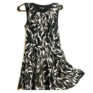 Black with white mid-length dress EXPRESS SIZE 2